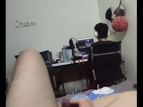 Vietnamese gay guy’s solo scene ends with a premature fart-knockout