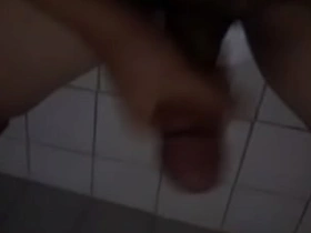 Solo boy Jakols solo performance in homemade video