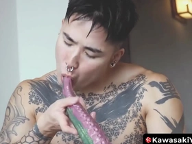 Yoshi Kawasakis hardcore anal scene for prolapse fetish enthusiasts